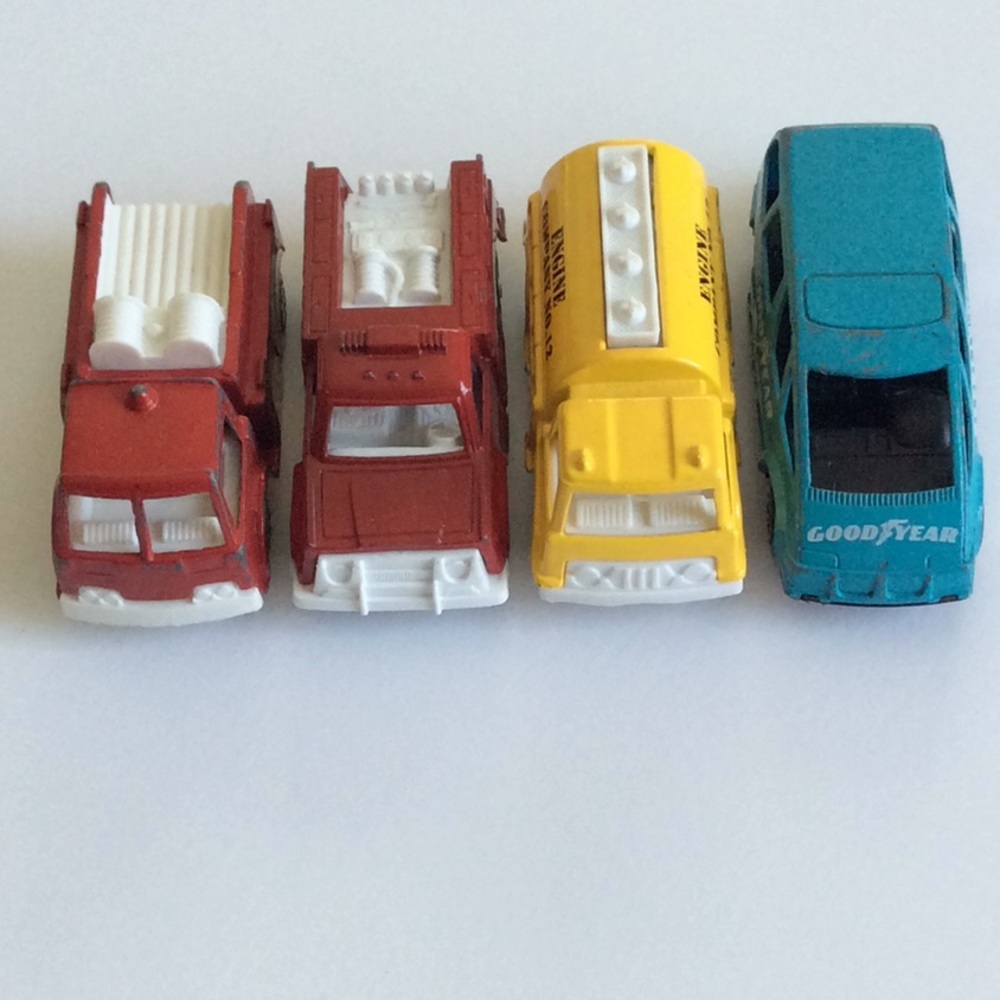 4 Tootsie Toy Trucks vintage firetruck goodyear aerovan 12
